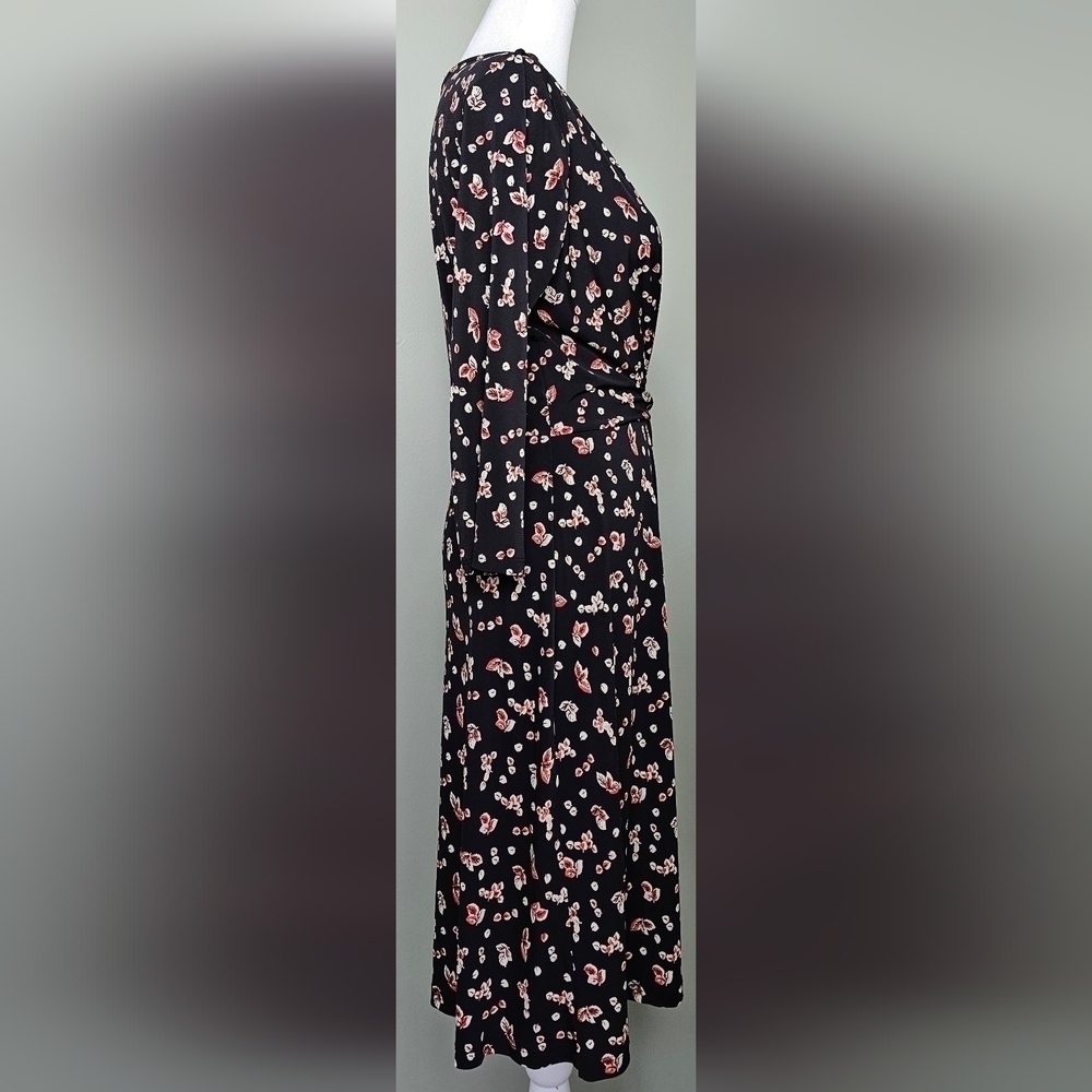 NWOT Hail3y:23 Midi Wrap Dress MEDIUM Black & Red Floral - Picture 5 of 8